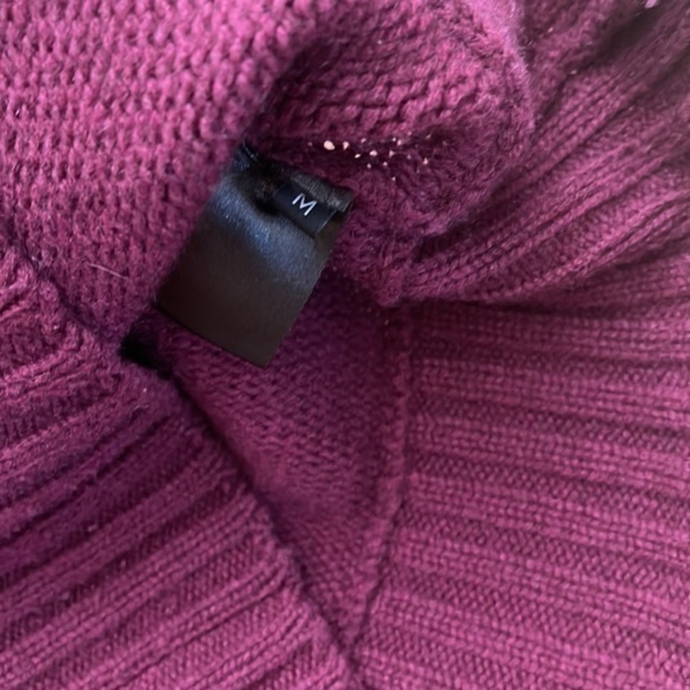 Iris v Arnim turtle neck - Picture 6 of 7